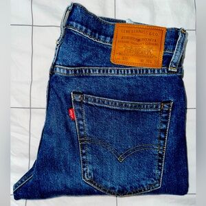 Men’s Levi Jeans - Signature quality W30 L32 - great condition